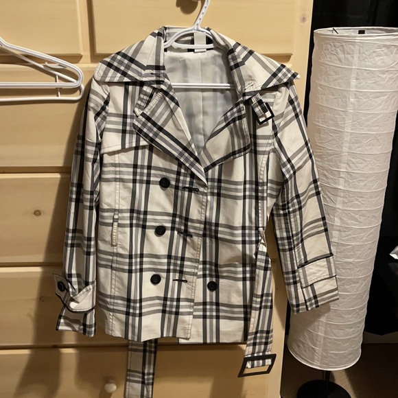 Plaid Cropped Trenchcoat - Picture 2 of 2